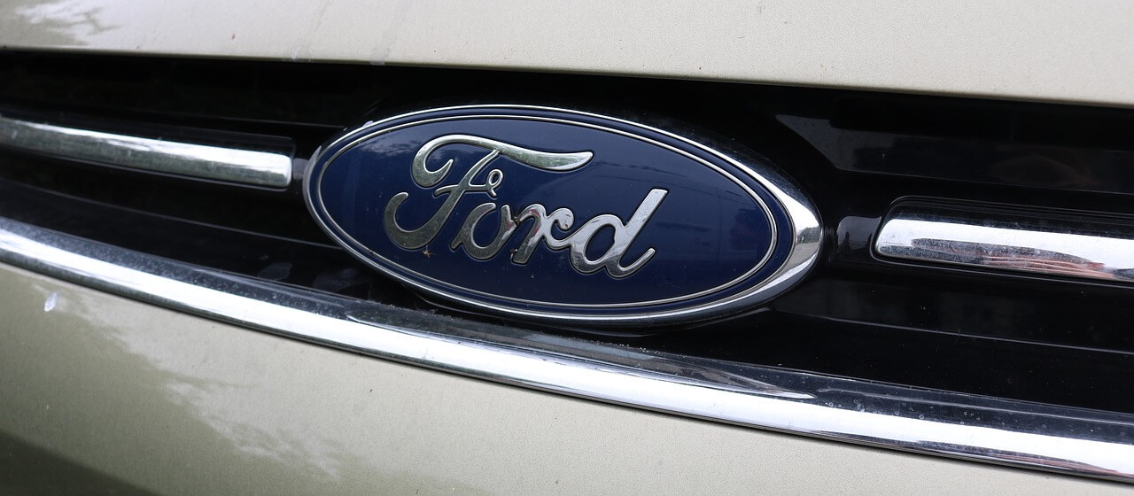 Ford расширяет производство электромобилей, поскольку действующие мощности не справляются с высоким спросом