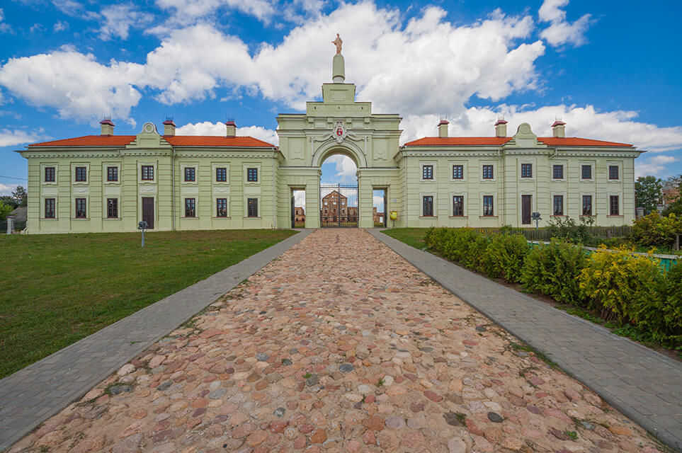 Дворец сапеги в ружанах