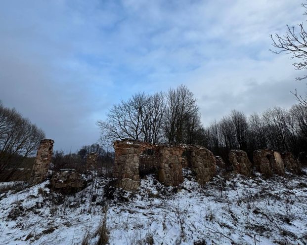 Руины усадьбы Снядецких в Болтупе: забытый дворец Ошмянского района