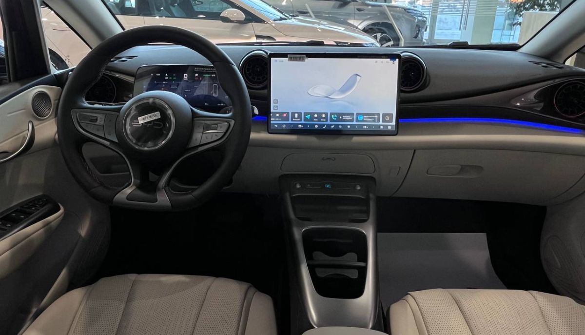 BYD Dolphin Fashion 410 BYD Dolphin Fashion 410