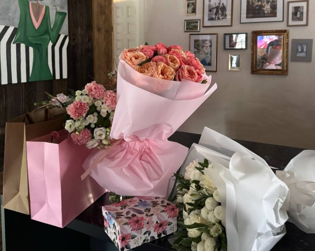 14 февраля: универсальные подарки для женщин и что дарить мужчинам